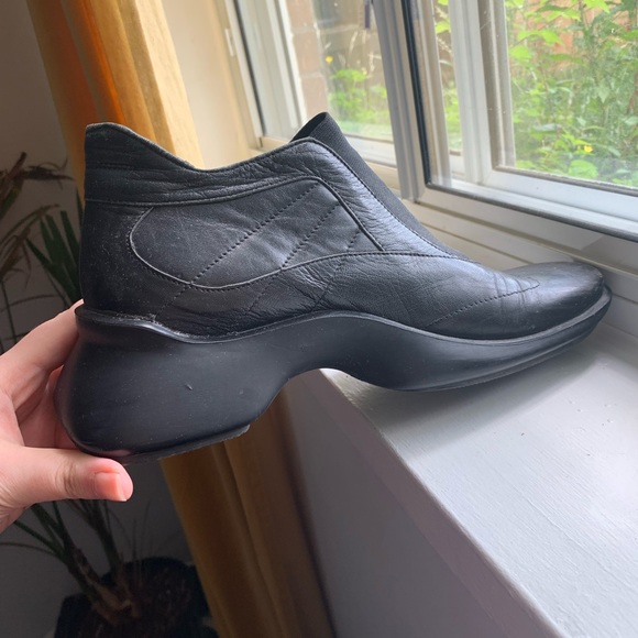 vintage 90s black leather platform slip on shoes - Picture 2 of 12